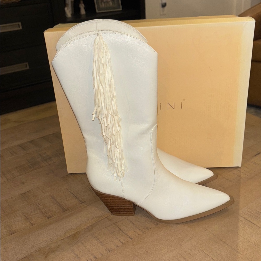 Bellini Andi White High-Cut Ankle Boots Fringe Womens Size 10 NEW IN BOX NWT - Picture 5 of 7